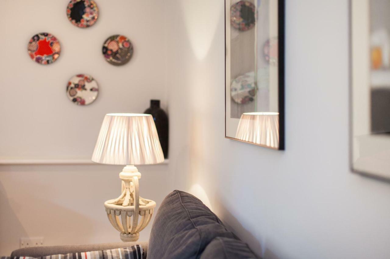 Charming Paddington Apartment ลอนดอน ภายนอก รูปภาพ