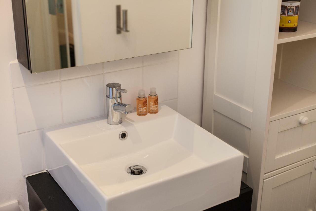 Charming Paddington Apartment ลอนดอน ภายนอก รูปภาพ